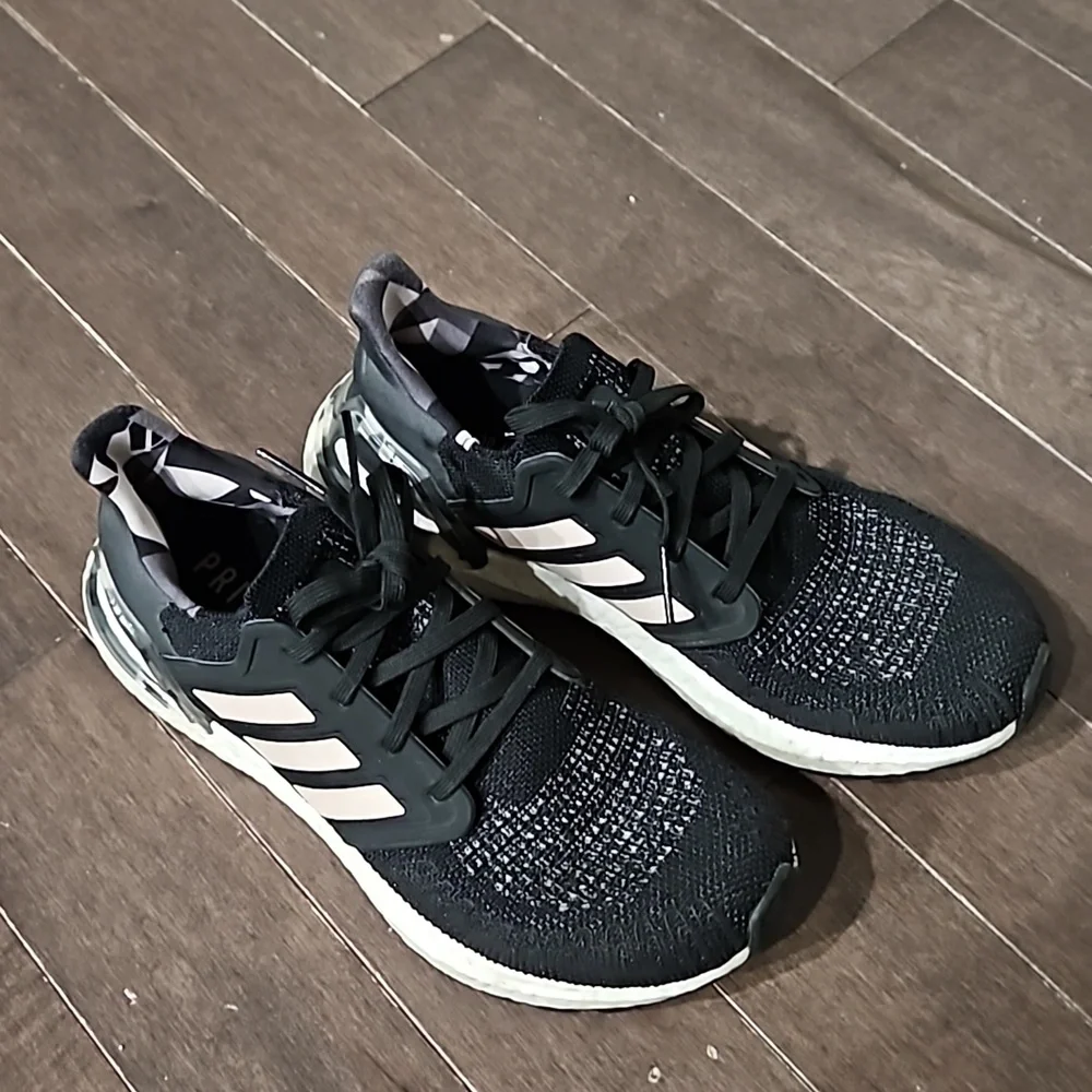 Adidas Ultraboost 20 Womens shoes - Picture 2 of 4